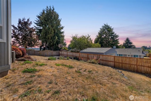 4908 22nd Avenue NE, Tacoma, WA 98422