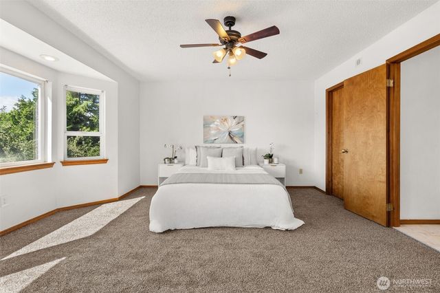 4908 22nd Avenue NE, Tacoma, WA 98422