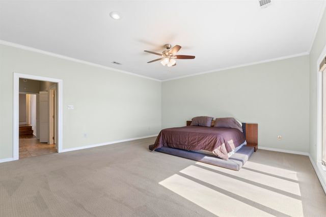 8 Riverwood Place, Maumelle, AR 72113