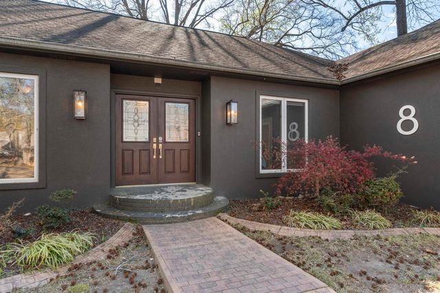 8 Riverwood Place, Maumelle, AR 72113