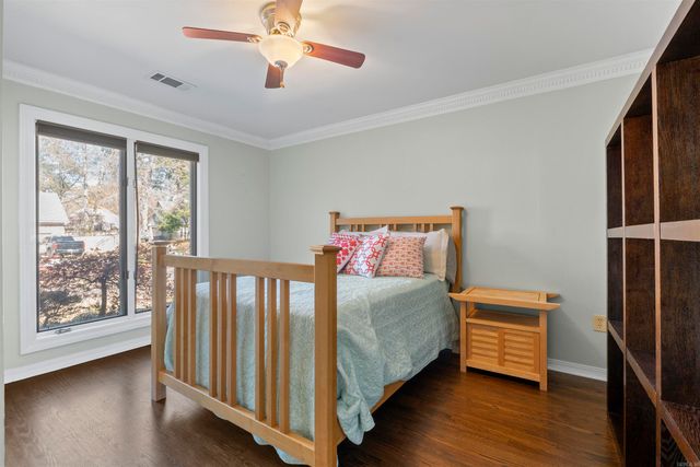 8 Riverwood Place, Maumelle, AR 72113