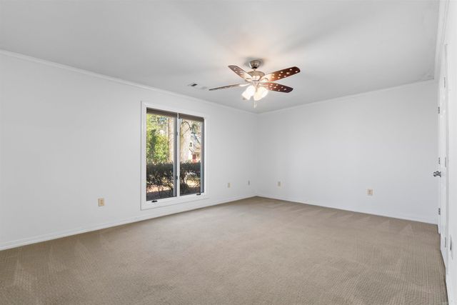 8 Riverwood Place, Maumelle, AR 72113