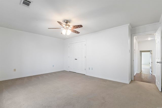 8 Riverwood Place, Maumelle, AR 72113