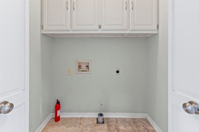 8 Riverwood Place, Maumelle, AR 72113