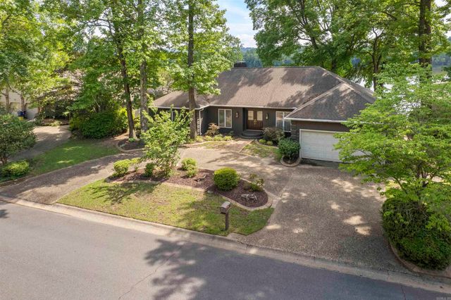 8 Riverwood Place, Maumelle, AR 72113