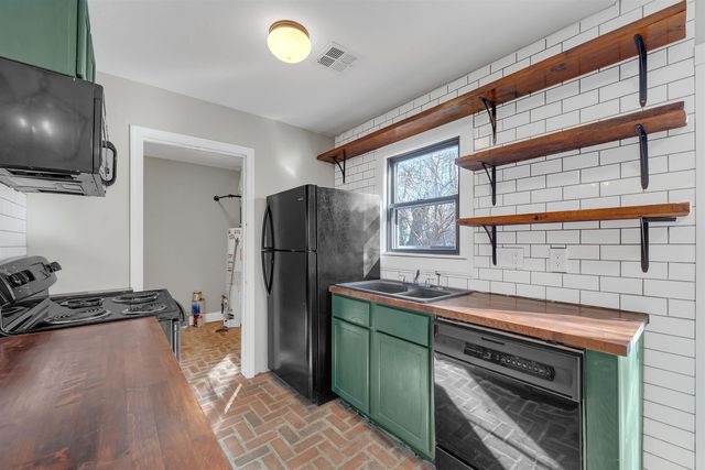 608 N Parkwood Ln, Wichita, KS 67208