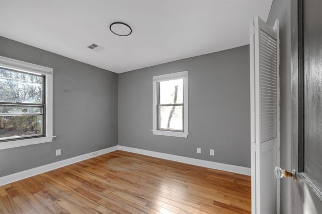 608 N Parkwood Ln, Wichita, KS 67208