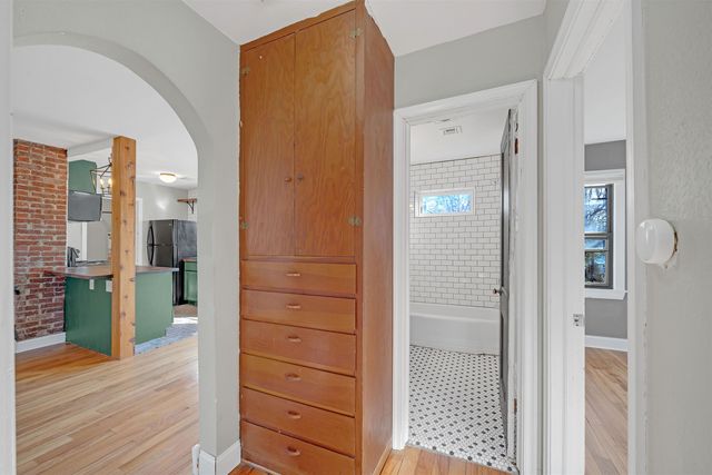 608 N Parkwood Ln, Wichita, KS 67208