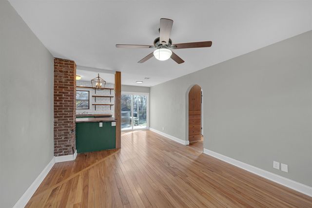 608 N Parkwood Ln, Wichita, KS 67208