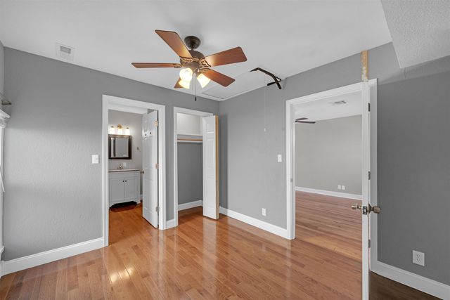 608 N Parkwood Ln, Wichita, KS 67208