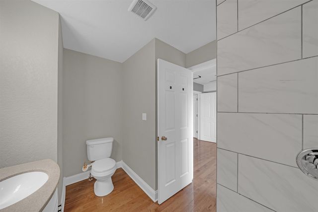 608 N Parkwood Ln, Wichita, KS 67208