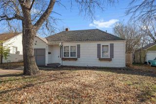 608 N Parkwood Ln, Wichita, KS 67208