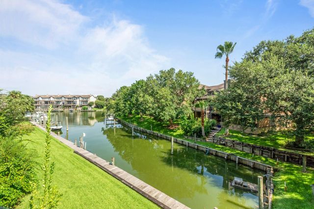 2729 Lighthouse Drive, Houston, TX 77058