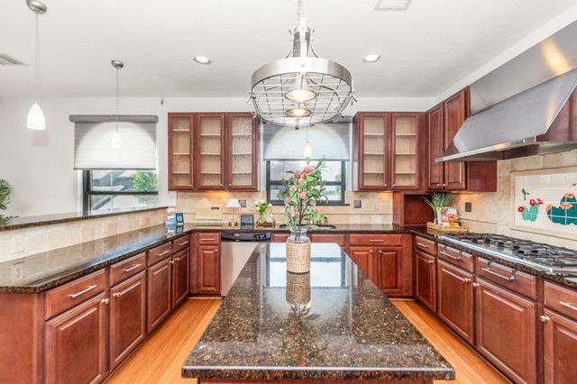 2729 Lighthouse Drive, Houston, TX 77058