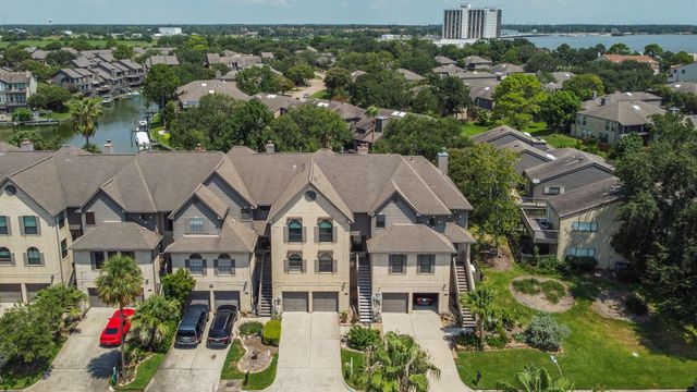 2729 Lighthouse Drive, Houston, TX 77058