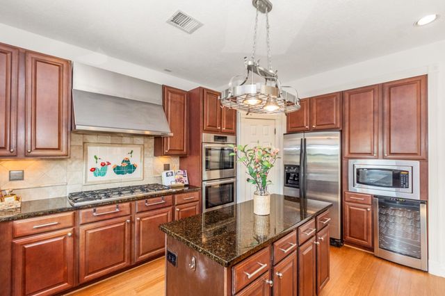 2729 Lighthouse Drive, Houston, TX 77058