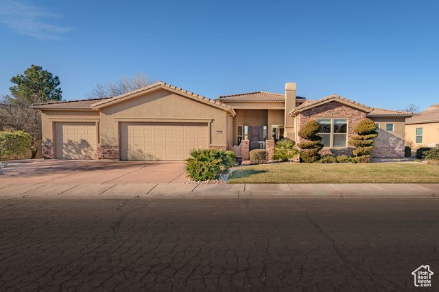 319 N LOST CREEK DR, St. George, UT 84770