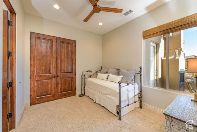 319 N LOST CREEK DR, St. George, UT 84770