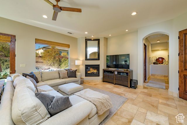 319 N LOST CREEK DR, St. George, UT 84770