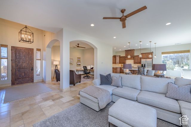 319 N LOST CREEK DR, St. George, UT 84770