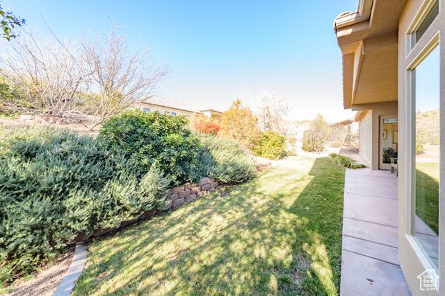 319 N LOST CREEK DR, St. George, UT 84770