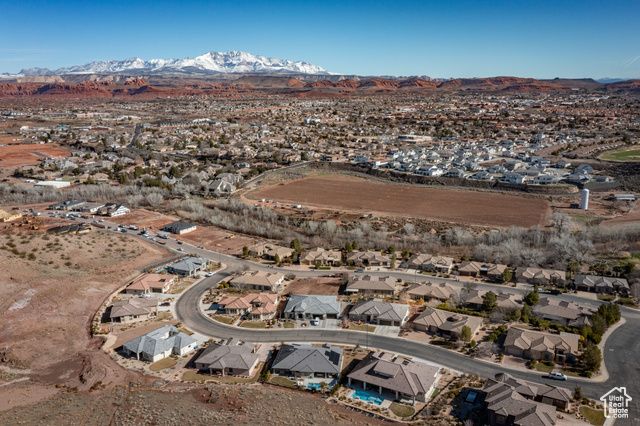 319 N LOST CREEK DR, St. George, UT 84770