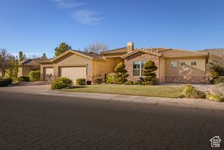 319 N LOST CREEK DR, St. George, UT 84770