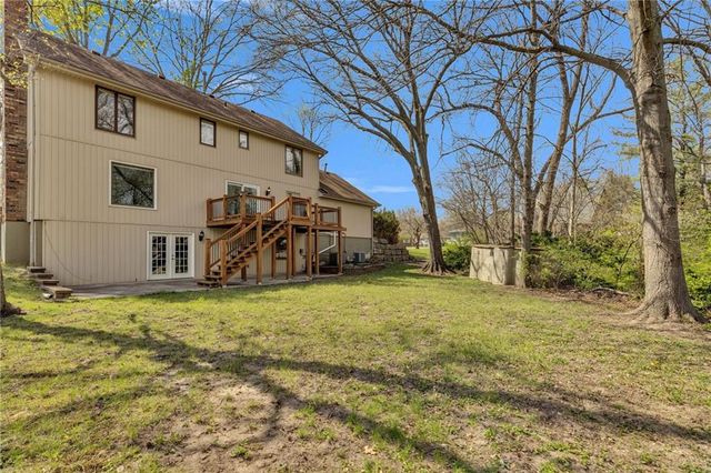 2721 Trenchard Drive, Independence, MO 64057