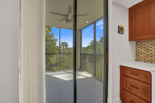 5951 Wellesley Park Drive 206, Boca Raton, FL 33433