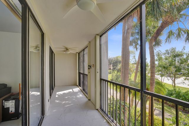 5951 Wellesley Park Drive 206, Boca Raton, FL 33433
