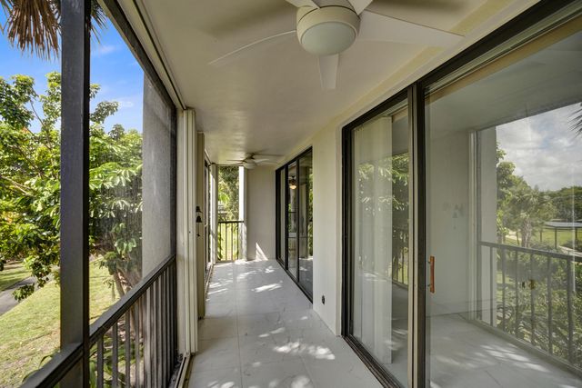 5951 Wellesley Park Drive 206, Boca Raton, FL 33433