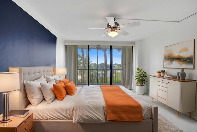 5951 Wellesley Park Drive 206, Boca Raton, FL 33433