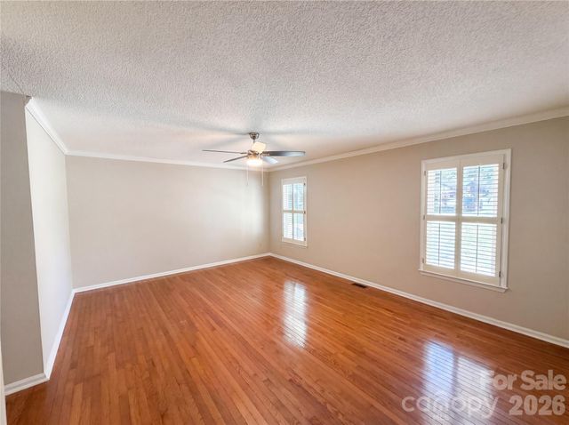 8400 Chestnut Oak Court, Harrisburg, NC 28075