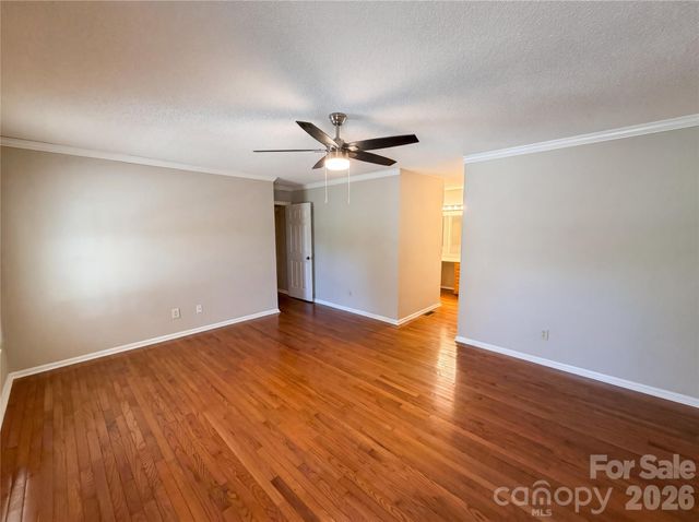 8400 Chestnut Oak Court, Harrisburg, NC 28075