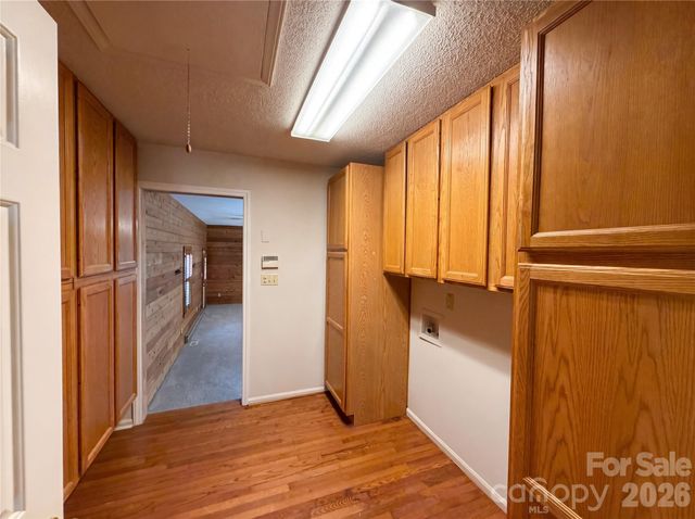 8400 Chestnut Oak Court, Harrisburg, NC 28075