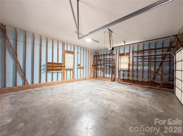 8400 Chestnut Oak Court, Harrisburg, NC 28075
