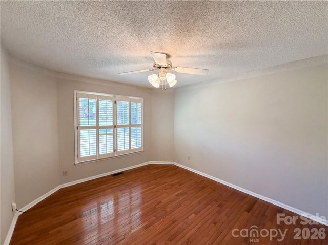 8400 Chestnut Oak Court, Harrisburg, NC 28075