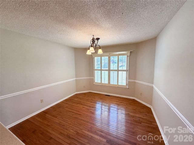 8400 Chestnut Oak Court, Harrisburg, NC 28075
