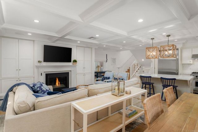 8020 La Jolla Shores Drive, La Jolla, CA 92037