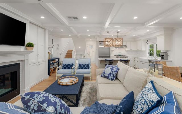 8020 La Jolla Shores Drive, La Jolla, CA 92037