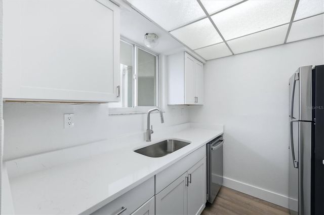769 JOHN RINGLING BOULEVARD 4, Sarasota, FL 34236