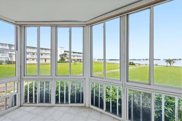 769 JOHN RINGLING BOULEVARD 4, Sarasota, FL 34236