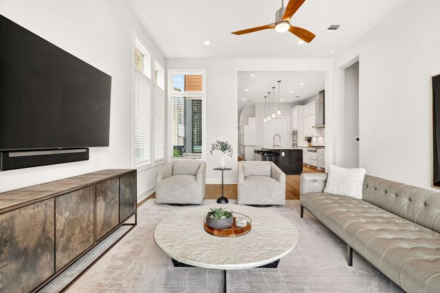 4018 Diligence DR, Austin, TX 78731