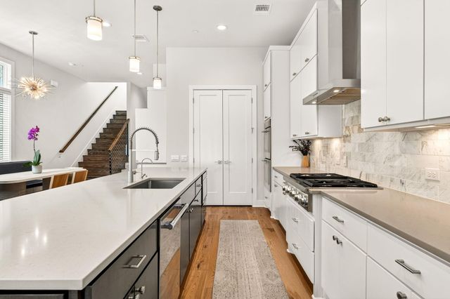 4018 Diligence DR, Austin, TX 78731