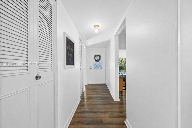860 SE 6th Ave 409, Deerfield Beach, FL 33441