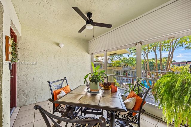 860 SE 6th Ave 409, Deerfield Beach, FL 33441