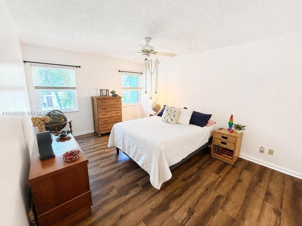 860 SE 6th Ave 409, Deerfield Beach, FL 33441