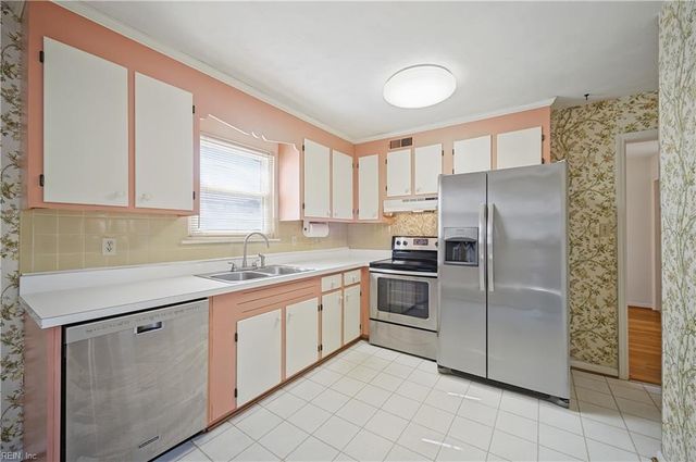 2605 Shore DR, Virginia Beach, VA 23451