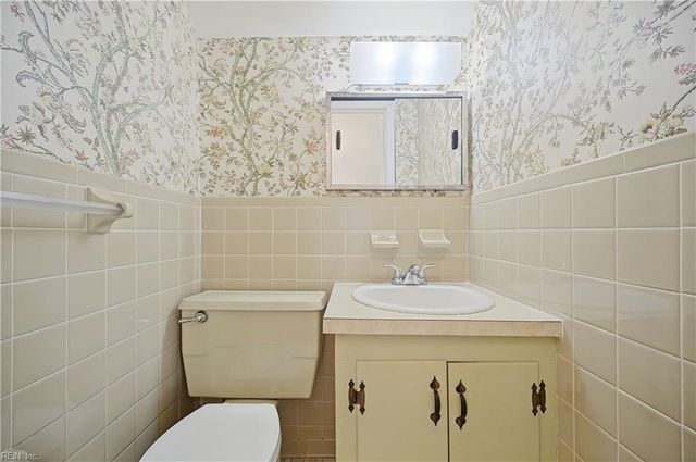 2605 Shore DR, Virginia Beach, VA 23451