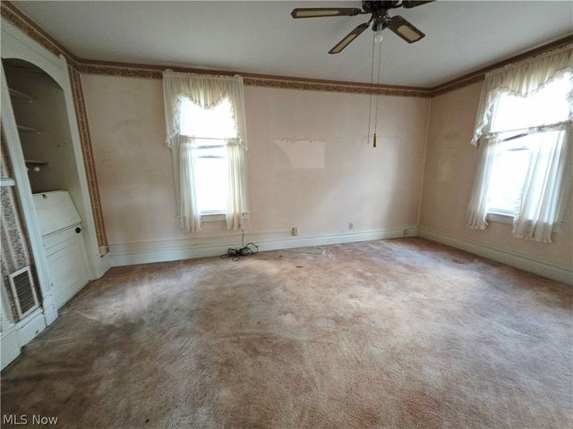 37 N 4th Street, Martins Ferry, OH 43935